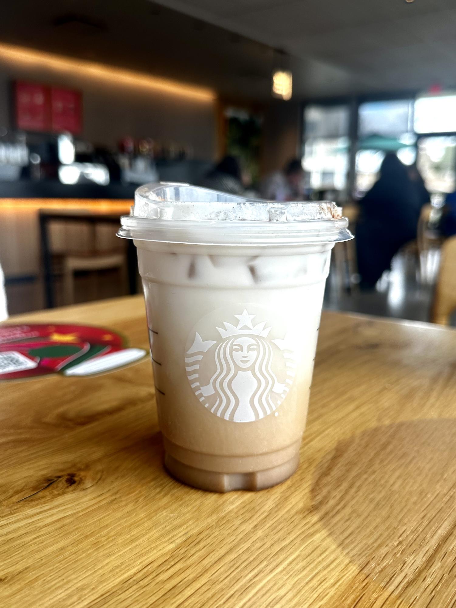 Iced Gingerbread Oatmilk Chai