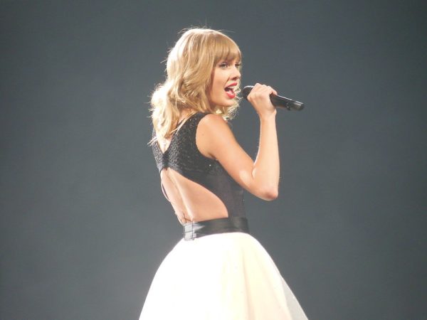 Taylor Swift RED tour by janabeamerpr is licensed under CC BY 2.0.