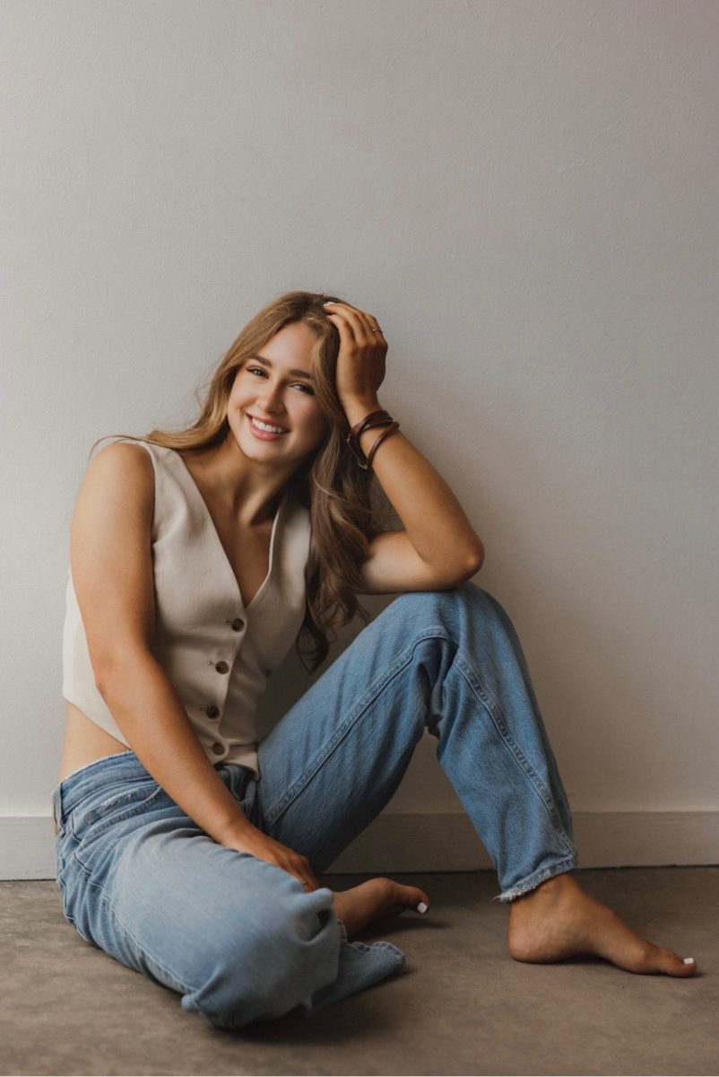 Senior Snapshot: Christine Aspen