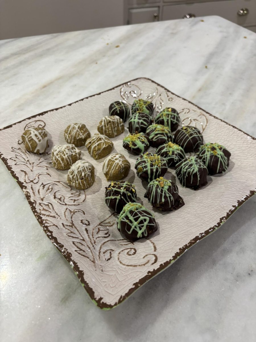 Once completed, place these delicious truffles anywhere around the house and wait for the magic to happen. The leprechauns will dig in!