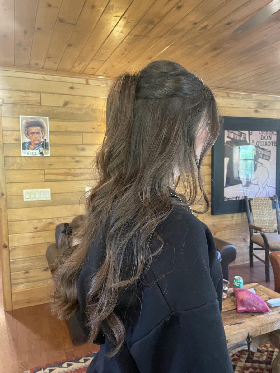 Breaking News: Where to Get an Up-Do for Prom
